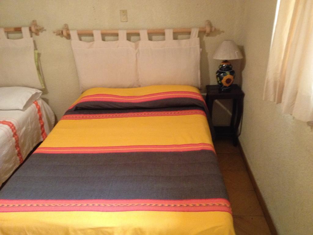 Hostal Casa Castillo Morelia Phòng bức ảnh