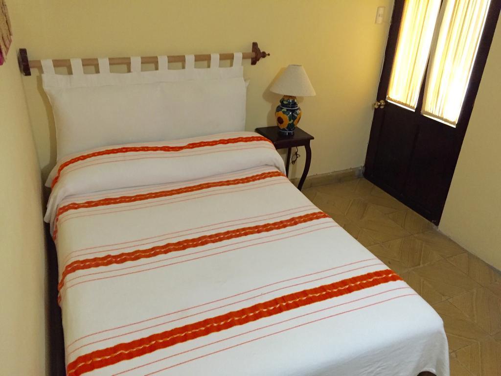 Hostal Casa Castillo Morelia Phòng bức ảnh