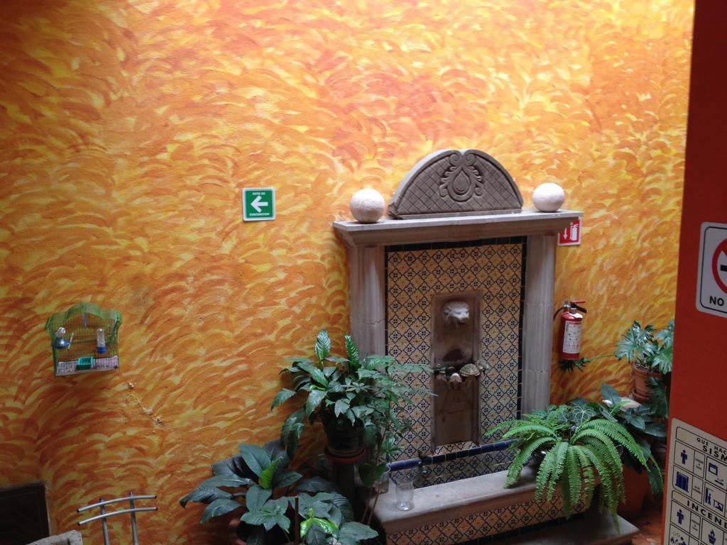 Hostal Casa Castillo Morelia Ngoại thất bức ảnh