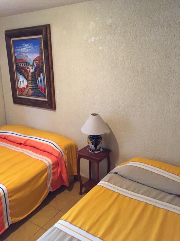 Hostal Casa Castillo Morelia Ngoại thất bức ảnh